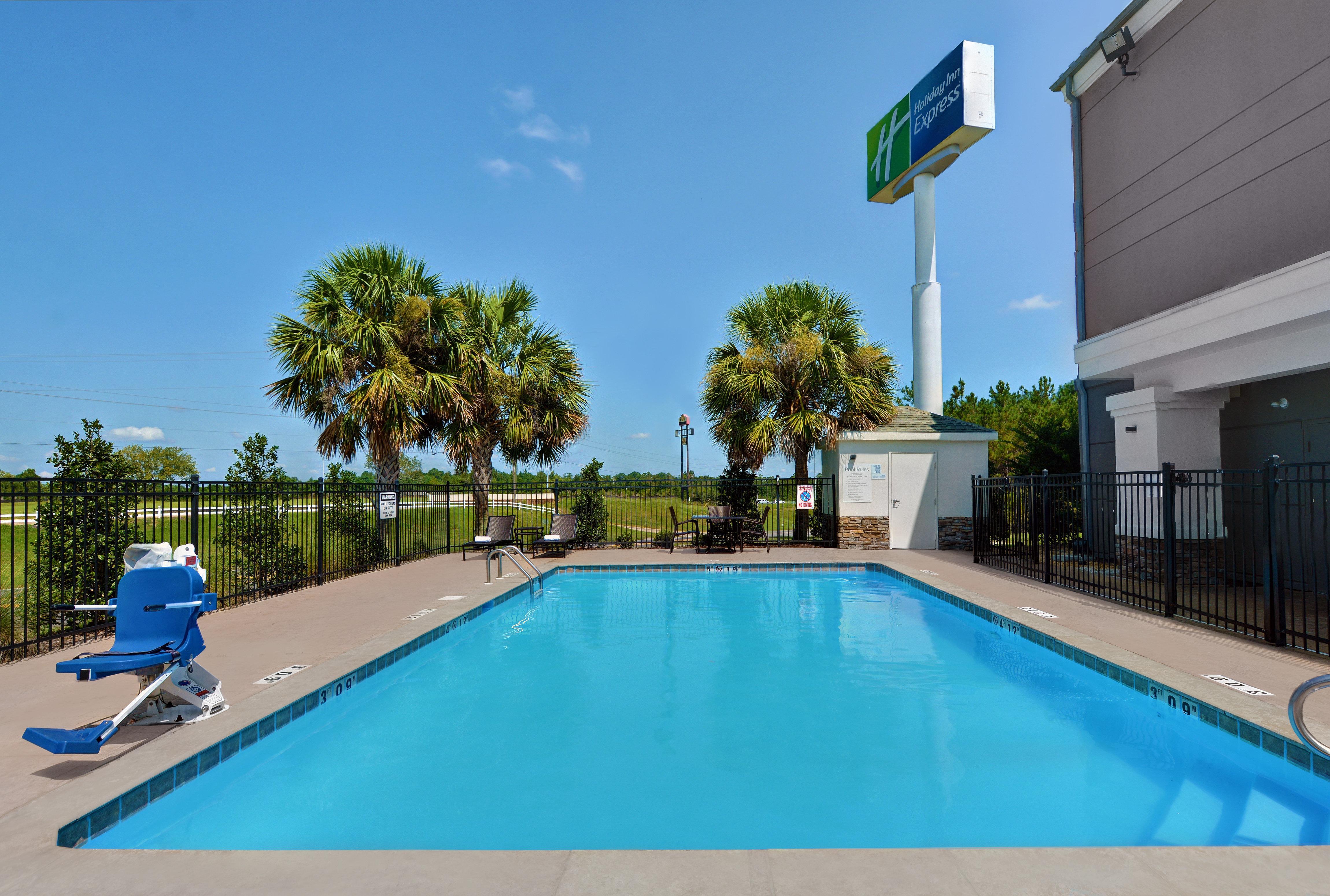 Holiday Inn Express Atmore By Ihg Zewnętrze zdjęcie